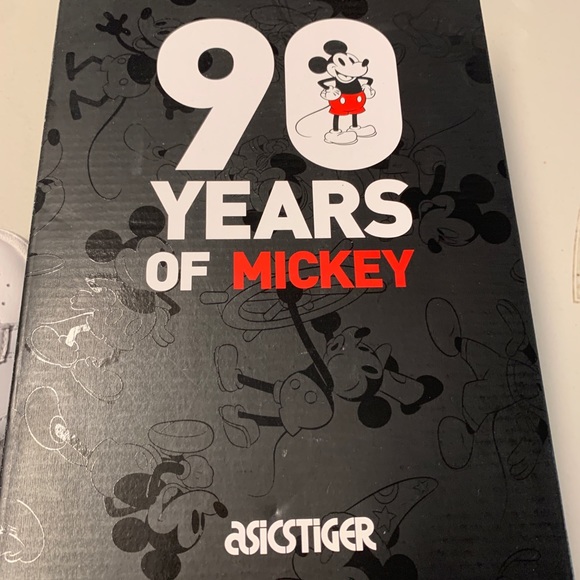 onitsuka tiger mickey